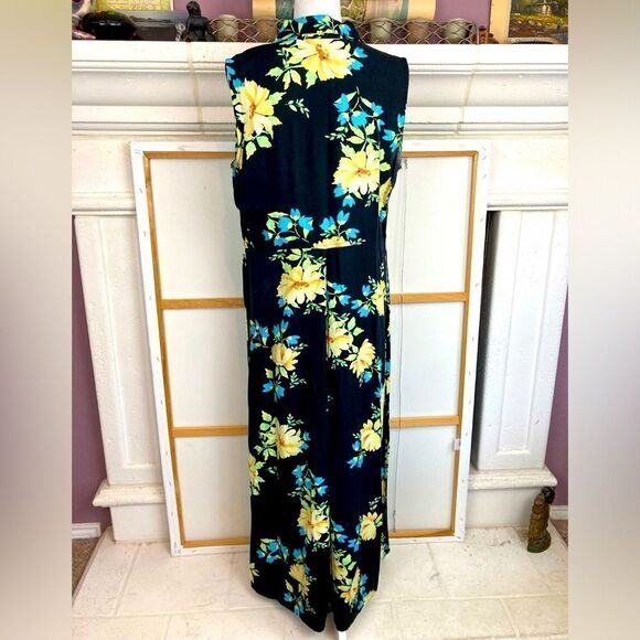 Maxi dress tropical floral print collared button down w/ extra button🌹 - Picture 2 of 7